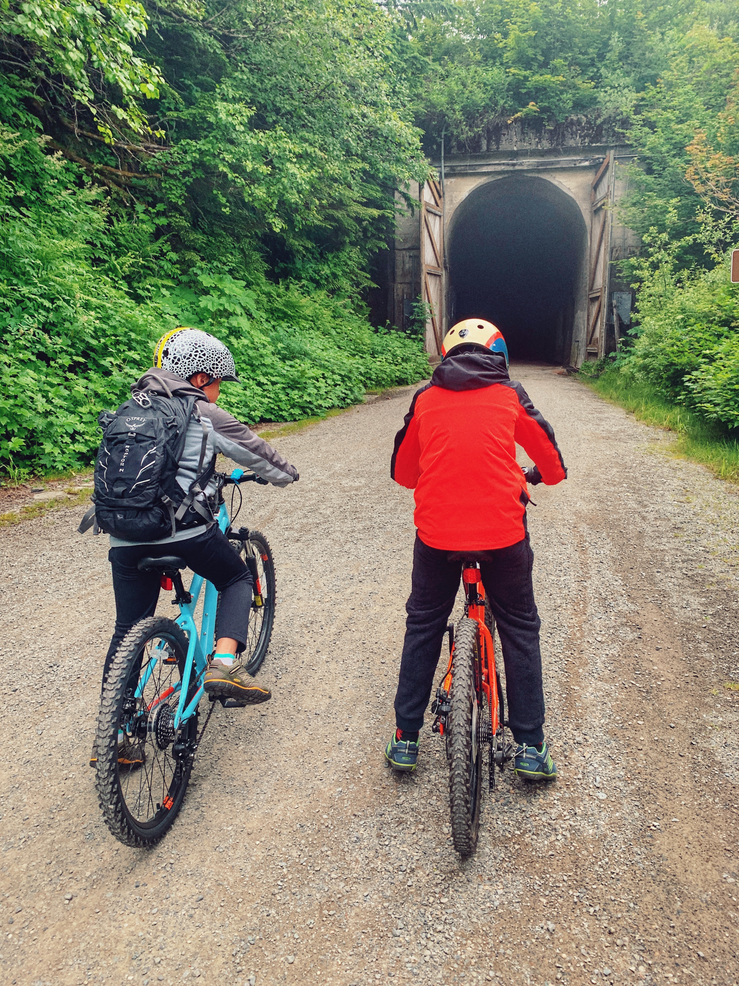 A Bike-ride Through The Historic Snoqualmie Tunnel And The Perfect ...